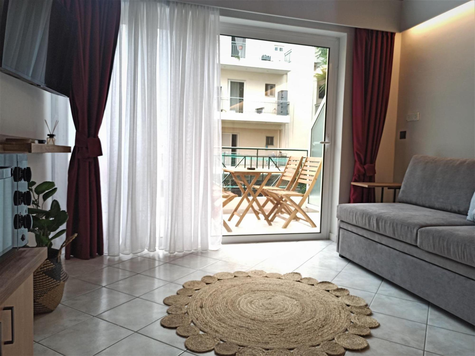 Filikon Maisonettes كالاماتا الغرفة الصورة